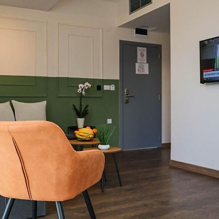 Hotel Dijana Пірот Екстер'єр фото