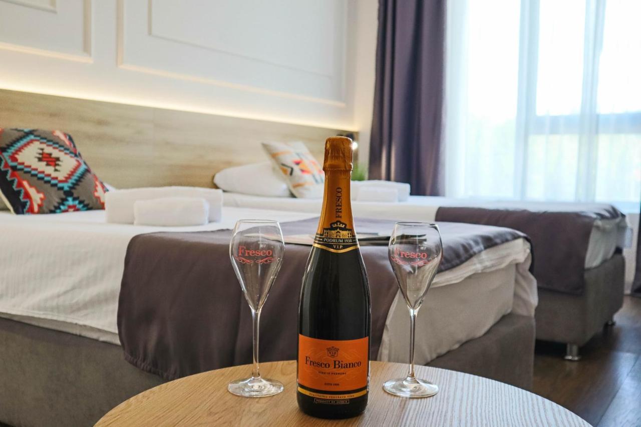 Hotel Dijana Пірот Екстер'єр фото