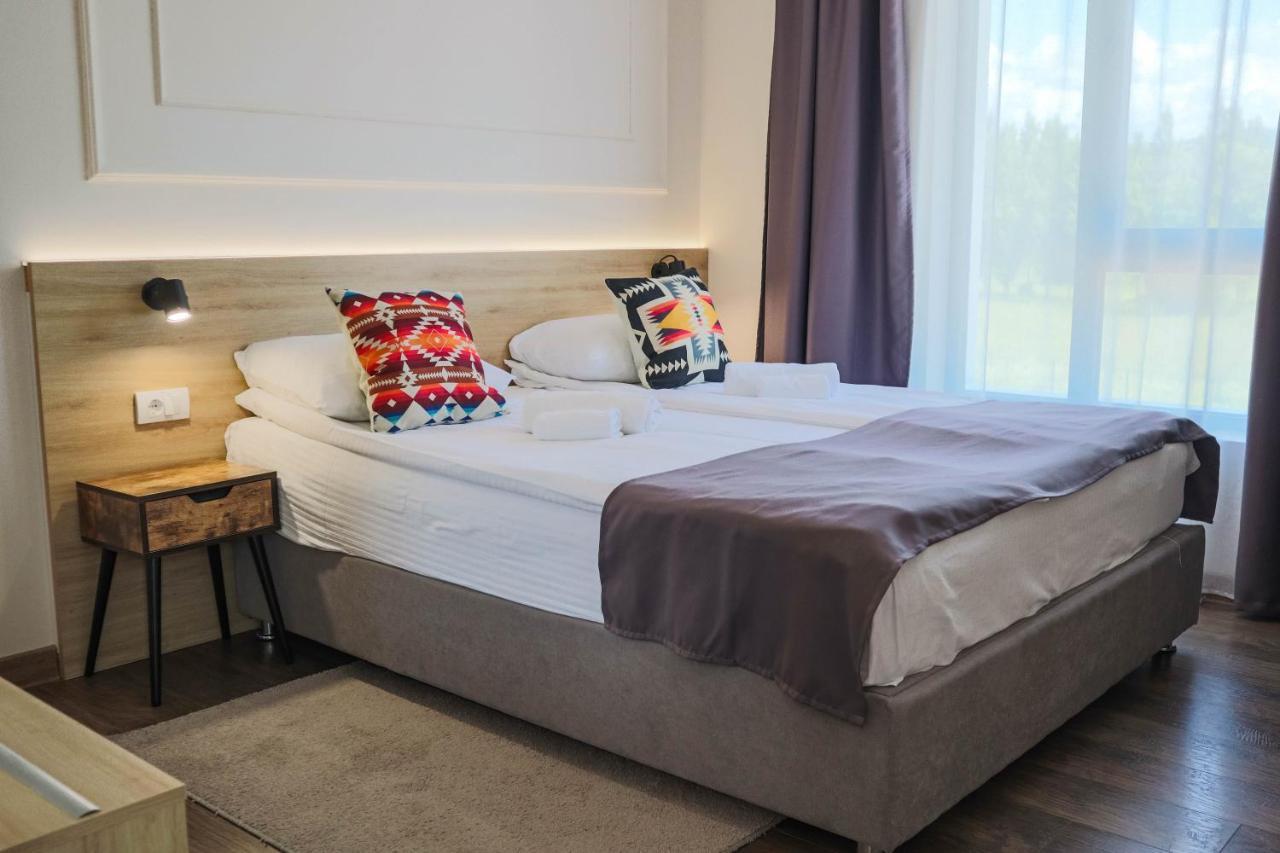 Hotel Dijana Пірот Екстер'єр фото